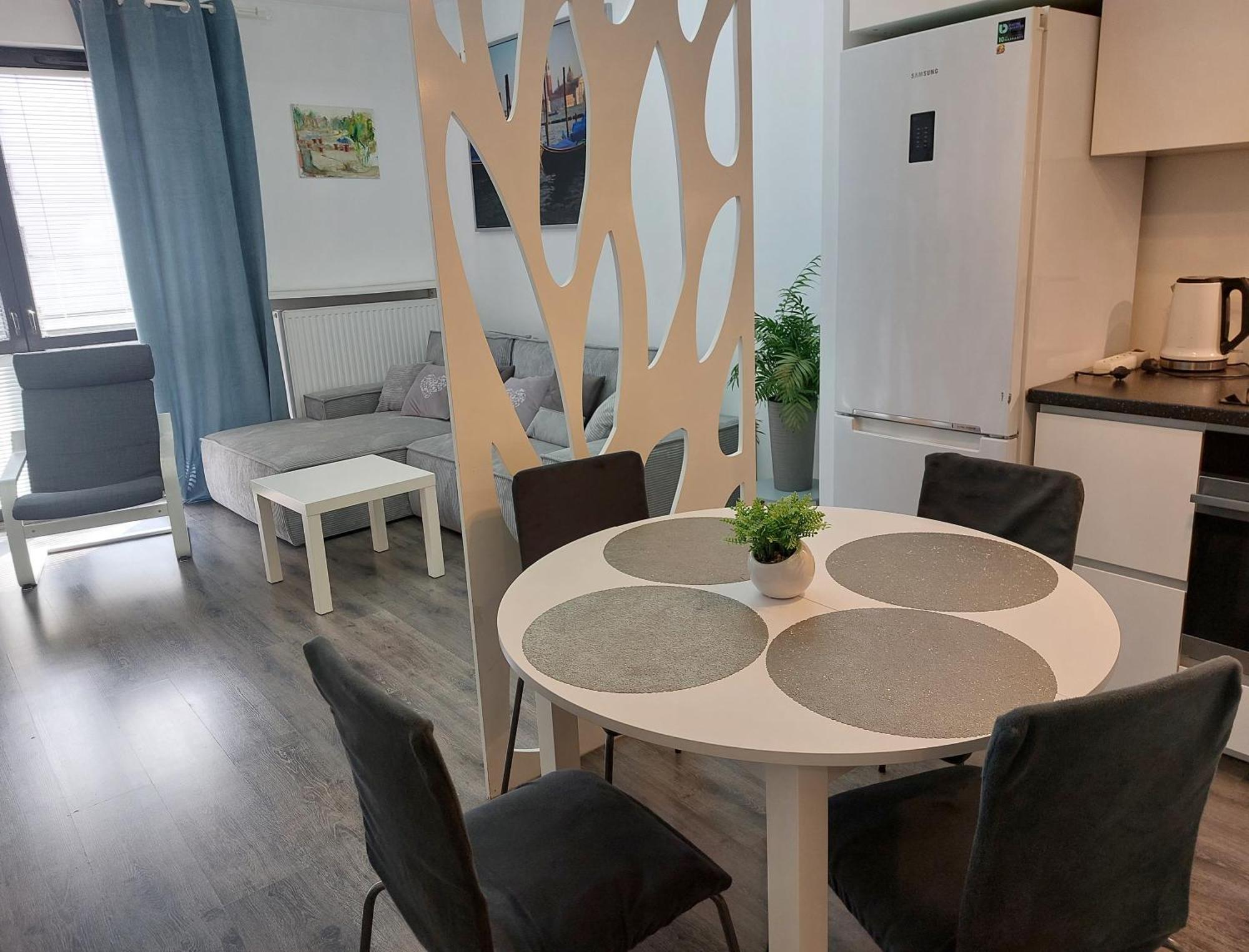 Jk 47 A Z Miejscem Postojowym W Garazu Appartamento
